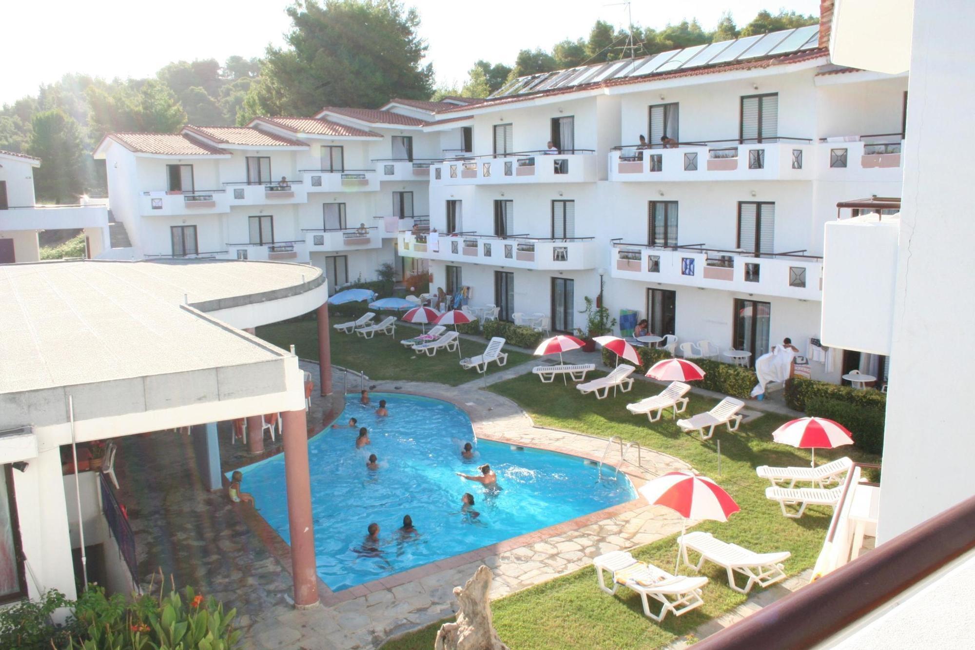 Xenios Dolphin Beach Hotel Posidi Exterior foto